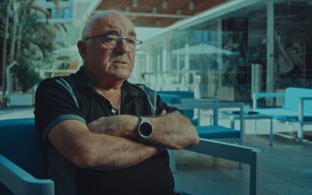 Arie Glazberg speaks about the murder of his daughter Noa on October 7 for the Spanish-language series 'Testigos del Terror.' (Courtesy Fuente Latina)