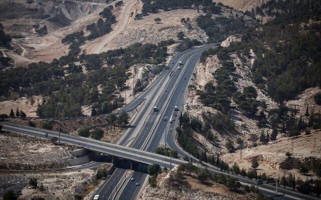 View of Route 1 highway from Ma'ale Adumim, near Jerusalem on October 3, 2017. (Hadas Parush/Flash90) View of Route 1 highway from Ma'ale Adumim, near Jerusalem on October 3, 2017. (Hadas Parush/Flash90)