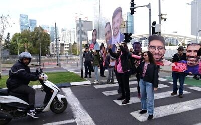 Relatives of Israelis held hostage in Gaza and supporters protest for their release, in Tel Aviv, March 20, 2025. (Tomer Neuberg/Flash90)