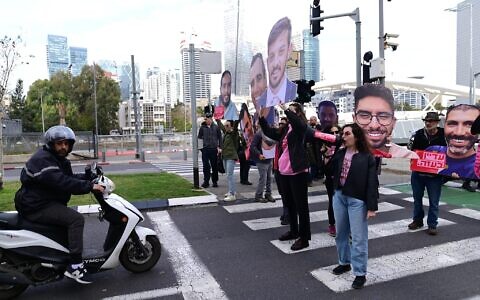 Relatives of Israelis held hostage in Gaza and supporters protest for their release, in Tel Aviv, March 20, 2025. (Tomer Neuberg/Flash90)