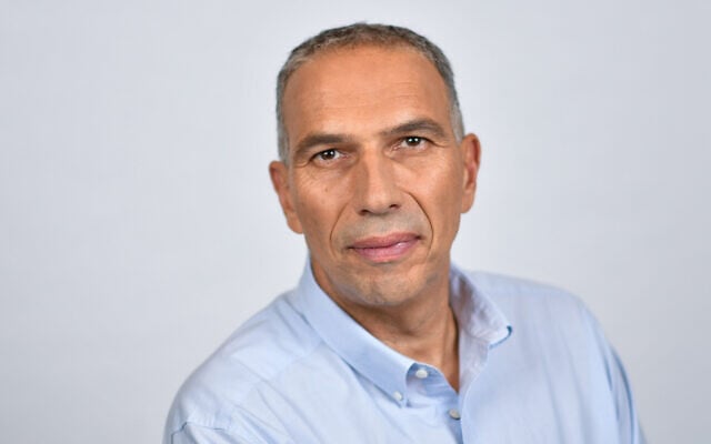 Portrait of former naval chief Vice Adm. (res.) Eli Sharvit at his home in central Israel, January 19, 2024. (Israel Hadari/Flash90) Portrait of former naval chief Vice Adm. (res.) Eli Sharvit at his home in central Israel, January 19, 2024. (Israel Hadari/Flash90)