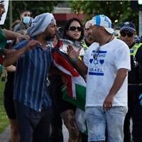 Tense exchanges take place between pro-Israel protesters and pro-Palestinian protesters in Melbourne, Australia, Nov. 10, 2023. (Alex Zucco/SOPA Images/LightRocket via Getty Images via JTA)