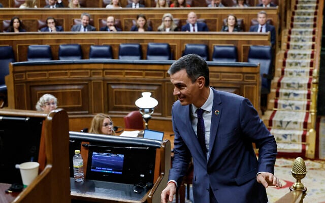 Spain's Prime Minister Pedro Sanchez arrives for a plenary session at the Spanish lower house, Congress of Deputies, in Madrid on November 21, 2024. (OSCAR DEL POZO / AFP) Spain's Prime Minister Pedro Sanchez arrives for a plenary session at the Spanish lower house, Congress of Deputies, in Madrid on November 21, 2024. (OSCAR DEL POZO / AFP)