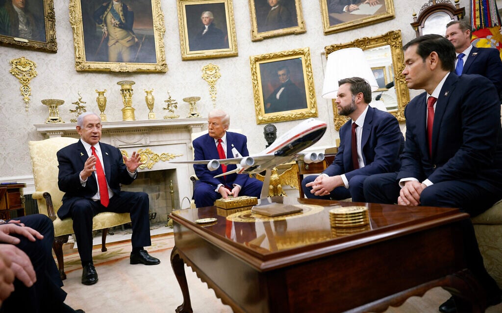 Prime Minister Benjamin Netanyahu, accompanied by US President Donald Trump, US Vice President J.D. Vance, Secretary of State Marco Rubio, and US National Security Adviser Michael Waltz, speaks during a meeting in the Oval Office of the White House on April 7, 2025 in Washington, DC. (Kevin Dietsch/ Getty Images/ AFP)
