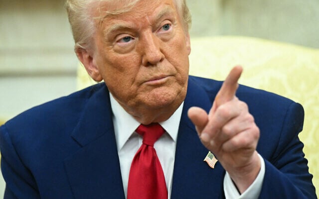 US President Donald Trump speaks during a meeting with Prime Minister Benjamin Netanyahu in the Oval Office of the White House in Washington, DC, on April 7, 2025. (SAUL LOEB / AFP) US President Donald Trump speaks during a meeting with Prime Minister Benjamin Netanyahu in the Oval Office of the White House in Washington, DC, on April 7, 2025. (SAUL LOEB / AFP)