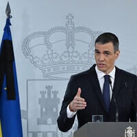 Spanish Prime Minister Pedro Sanchez gestures as he delivers a speech during a press conference following a Council of Ministers meeting at the Moncloa Palace in Madrid, Spain, April 22, 2025. (Javier Soriano / AFP)