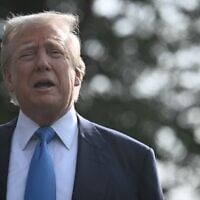 US President Donald Trump speaks to the press as he departs from the South Lawn of the White House in Washington, DC, on April 25, 2025, en route to Joint Base Andrews (Brendan SMIALOWSKI / AFP)