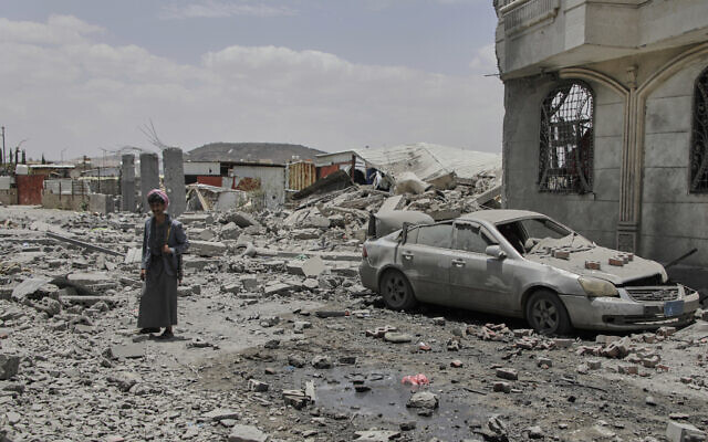 A Yemeni soldier inspects the damage reportedly caused by US airstrikes in Sanaa, Yemen, April 27, 2025. (Osamah Abdulrahman/AP) A Yemeni soldier inspects the damage reportedly caused by US airstrikes in Sanaa, Yemen, April 27, 2025. (Osamah Abdulrahman/AP)