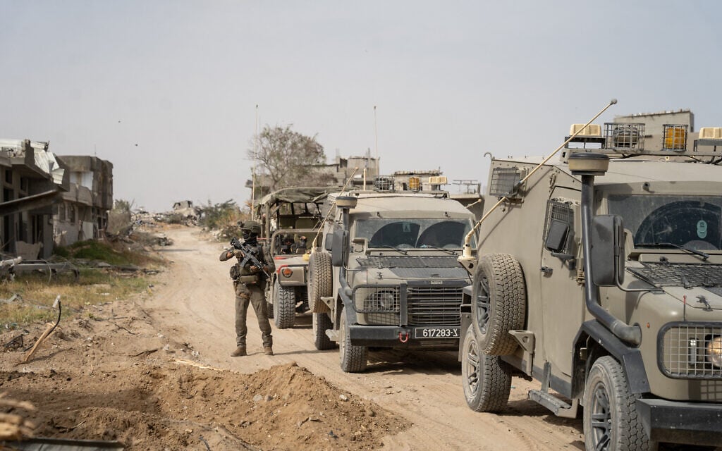 IDF soldiers are seen in the Morag Corridor area of the southern Gaza Strip, between Rafah and Khan Younis, April 9, 2025. (Emanuel Fabian/Times of Israel) IDF soldiers are seen in the Morag Corridor area of the southern Gaza Strip, between Rafah and Khan Younis, April 9, 2025. (Emanuel Fabian/Times of Israel)