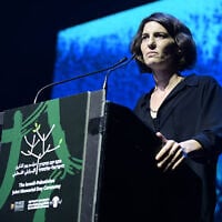 Palestinians, Israelis and politicians attend a memorial ceremony for those lost in the Israeli-Palestinian conflict, in Tel Aviv on May 3, 2022, as Israel marks its annual Memorial Day. (Tomer Neuberg/Flash90)