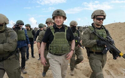 Prime Minister Benjamin Netanyahu visits the Netzarim Corridor in the central Gaza Strip on November 19, 2024. (Maayan Toaf/GPO)
