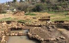 Remains of a large Neolithic settlement on alluvial soil in the Motza Valley near Jerusalem. (Amos Frumkin)