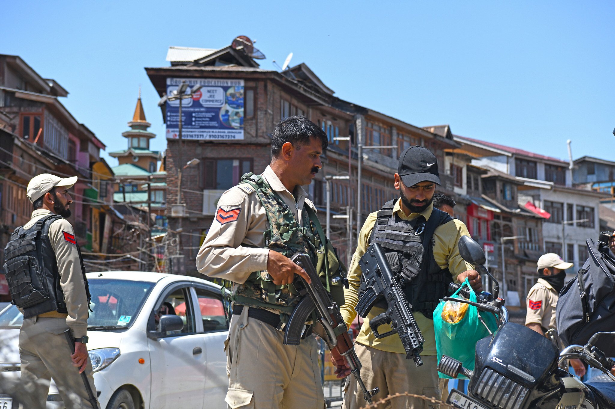 After days of heavy firefights, calm reported along India-Pakistan border