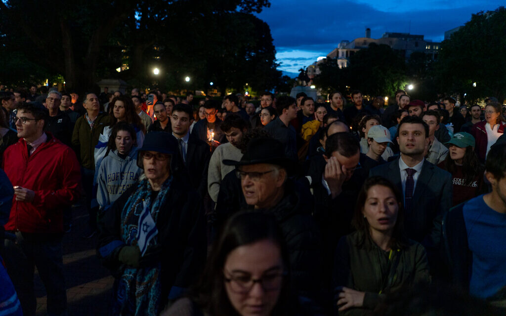 Mourners outside the White House in Washington, DC, May 22, 2025. (Luke Tress/Times of Israel)