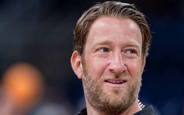Founder and CEO of Barstool Sports Dave Portnoy is seen before the Loyola (Il) Ramblers and Florida Atlantic Owls game in the Barstool Sports Invitational at Wintrust Arena on November 8, 2023 in Chicago, Illinois. (Michael Hickey/Getty Images/AFP) Founder and CEO of Barstool Sports Dave Portnoy is seen before the Loyola (Il) Ramblers and Florida Atlantic Owls game in the Barstool Sports Invitational at Wintrust Arena on November 8, 2023 in Chicago, Illinois. (Michael Hickey/Getty Images/AFP)