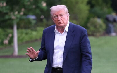 US President Donald Trump waves as he arrives on the South Lawn of the White House in Washington, DC, on May 4, 2025. (Alex Wroblewski/AFP)