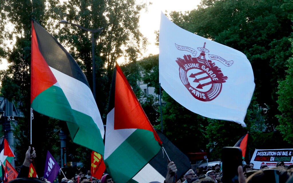 French Islamist group contests government decision to shut it down over anti-Israel acts