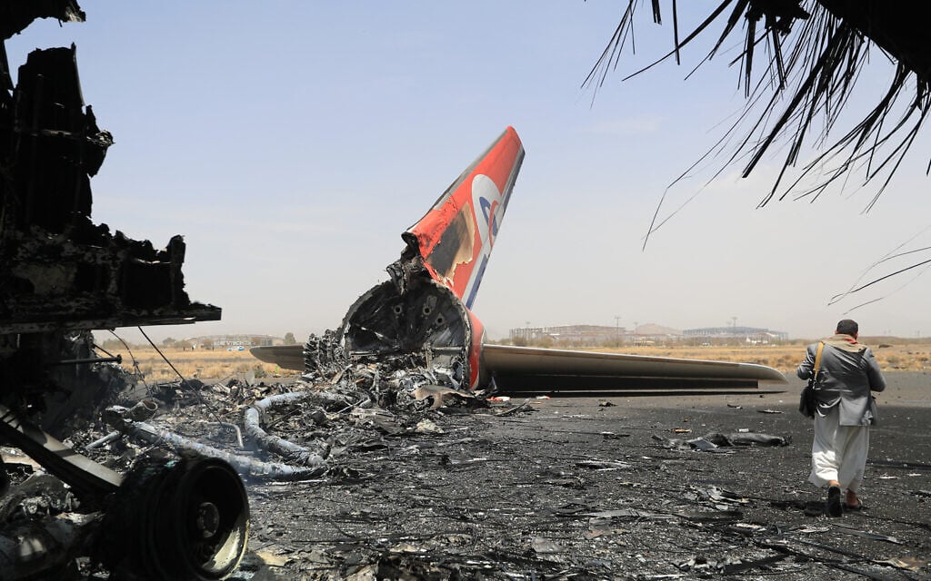 Houthis, assessing $500 million damage from Israeli strikes on airport, vow response