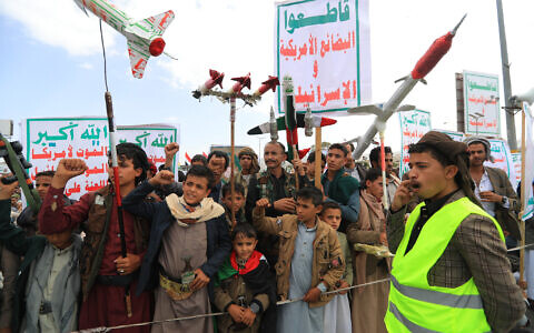 Yemenis raise mock missiles during a rally in the Houthi-controlled capital Sanaa on May 9, 2025. (Mohammed HUWAIS / AFP)