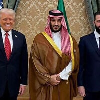 A handout picture provided by the Syrian Arab News Agency (SANA) shows US President Donald Trump (L), Syria's interim president Ahmed al-Sharaa (R), Saudi Crown Prince Mohammed bin Salman (C) posing for a picture in Riyadh on May 14, 2025 (SANA / AFP)