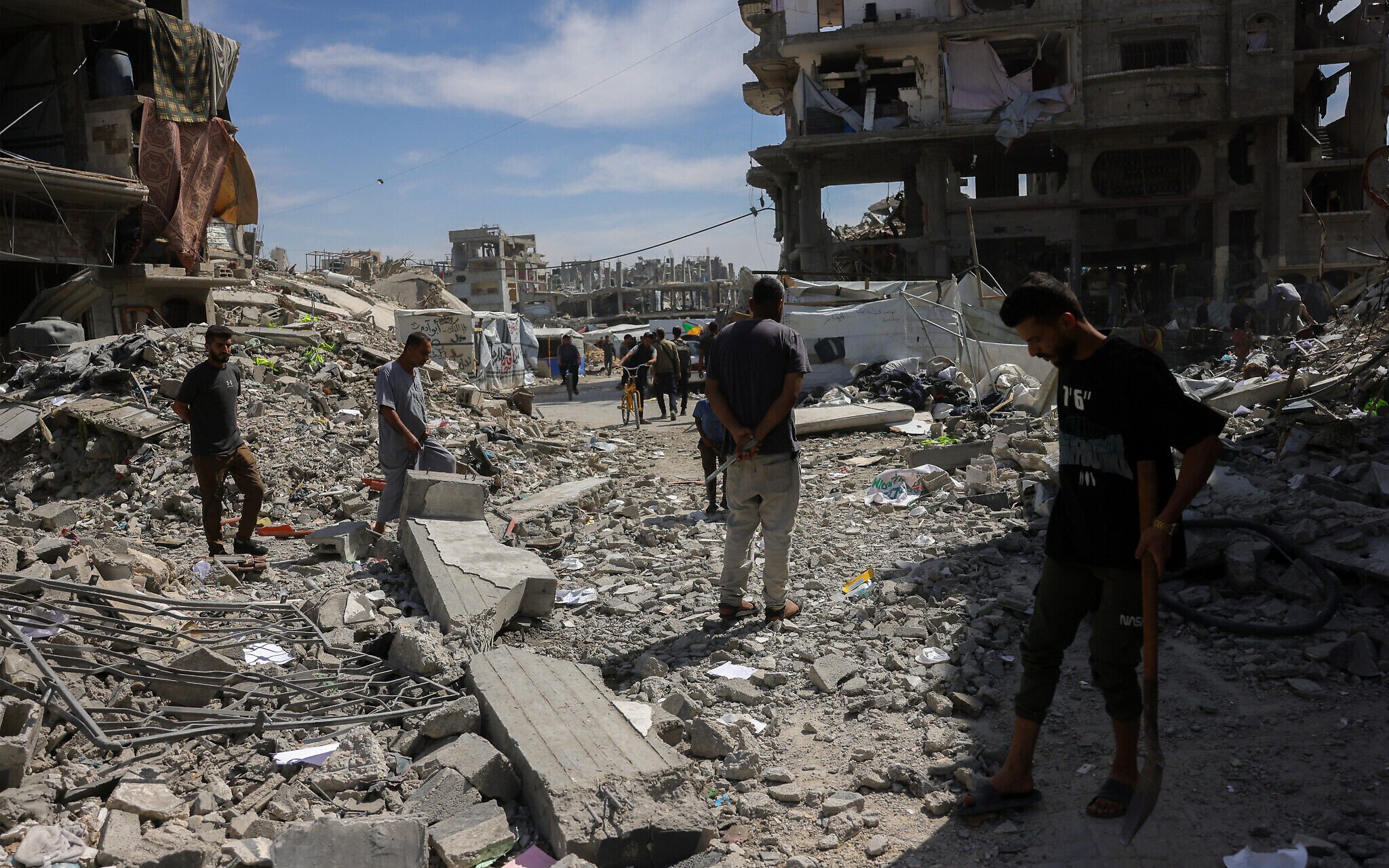 Dozens Killed Overnight as Israeli Airstrikes Pound Gaza Once Again