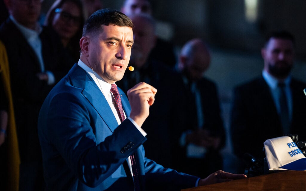 Politician whose party called Holocaust ‘minor topic’ loses Romania presidential bid
