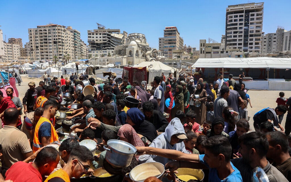 Gazans say no humanitarian aid has reached them, day after trucks entered Strip