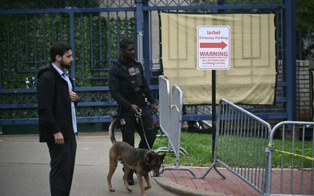 A K-9 unit arrives at the Israeli Embassy in Washington, DC, on May 22, 2025, following a shooting that left Yaron Lischinsky and Sarah Lynn Milgrim dead on May 21. (Brendan SMIALOWSKI / AFP) A K-9 unit arrives at the Israeli Embassy in Washington, DC, on May 22, 2025, following a shooting that left Yaron Lischinsky and Sarah Lynn Milgrim dead on May 21. (Brendan SMIALOWSKI / AFP)