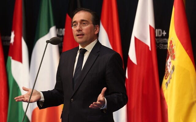 Spain's Minister of Foreign Affairs Jose Manuel Albares gives a press conference during the Madrid+ For the Implementation of the Two States Solution meeting of European and Arab nations in Madrid on May 25, 2025. (Pierre-Philippe Marcou/AFP) Spain's Minister of Foreign Affairs Jose Manuel Albares gives a press conference during the Madrid+ For the Implementation of the Two States Solution meeting of European and Arab nations in Madrid on May 25, 2025. (Pierre-Philippe Marcou/AFP)