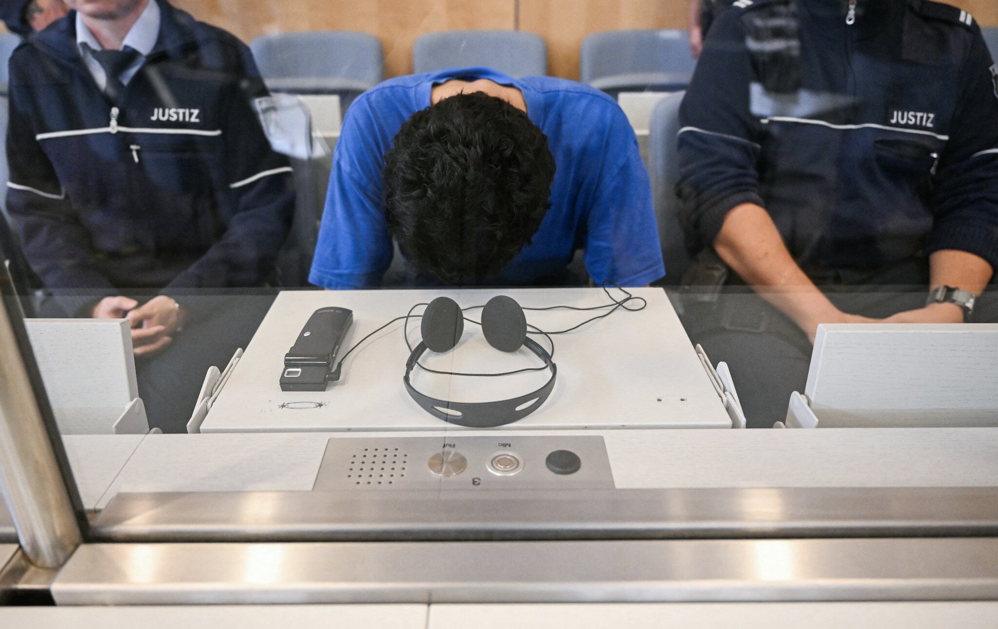 NextImg:Suspected Islamic State member pleads guilty to deadly stabbing at German festival
