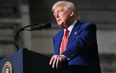 US President Donald Trump speaks during a visit to US Steel - Irvin Works in West Mifflin, Pennsylvania, May 30, 2025, to mark the deal between Nippon Steel and US Steel. (SAUL LOEB / AFP)