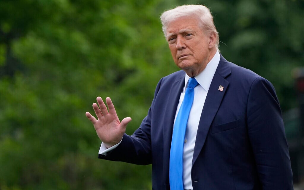 Trump threatens sanctions against countries purchasing Iranian oil, petrochemicals