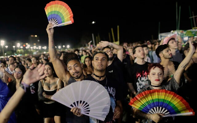 Fans cheer as they watch Lady Gaga's free concert on Copacabana beach, in Rio de Janeiro, Saturday, May 3, 2025. (AP Photo/Bruna Prado) Fans cheer as they watch Lady Gaga's free concert on Copacabana beach, in Rio de Janeiro, Saturday, May 3, 2025. (AP Photo/Bruna Prado)