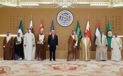 President Donald Trump, fifth left, attends a group photo session with Saudi Crown Prince Mohammed bin Salman, fourth right, with United Arab Emirates Crown Prince Sheikh Khaled bin Mohamed bin Zayed Al Nahyan, second right, Bahrain's Crown Prince and Prime Minister Salman bin Hamad Al Khalifa, left, Qatar's Emir Sheikh Tamim bin Hamad Al Thani, third left, Kuwait's Crown Prince Mishal Al-Ahmad Al-Jaber Al-Sabah, second left, Gulf Cooperation Council Secretary-General Jasem Mohamed Albudaiwi, right, during the GCC Summit in Riyadh, Saudi Arabia, Wednesday, May 14, 2025. (AP Photo/Alex Brandon)