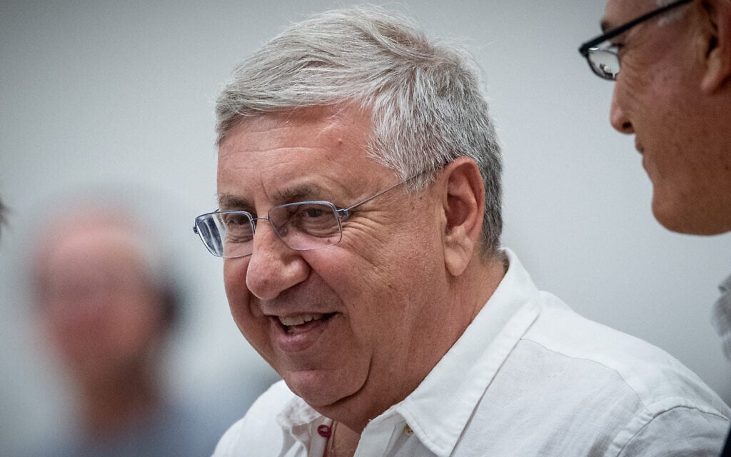 Levin and other Likud ministers accuse pro-Netanyahu commentator of blackmail
