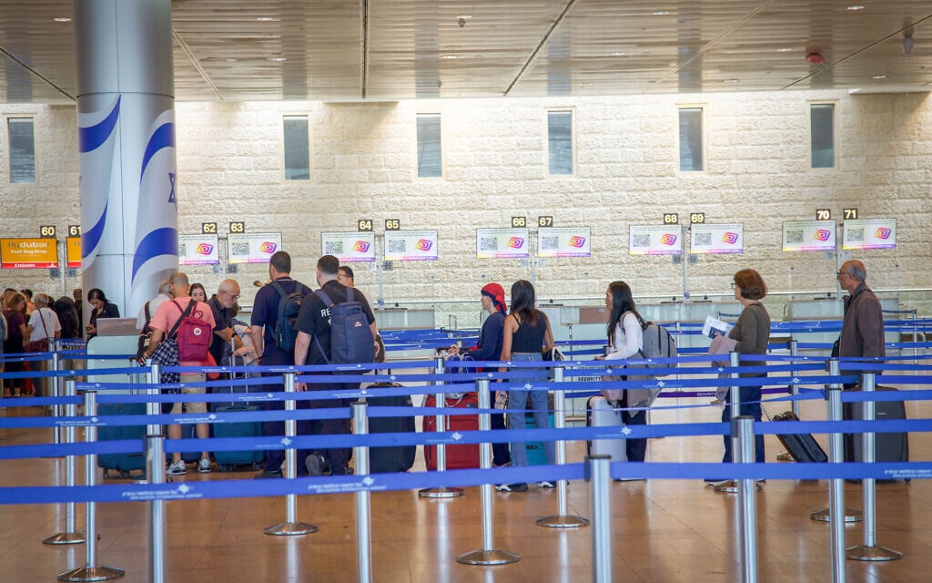 Regev meets with Israeli airline heads as cancellations strand citizens abroad