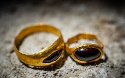 2,300-year-old gold rings found at the Givati Parking Lot excavation, outside Jerusalem's Old City in 2024 and 2025. (Yonatan Sindel/Flash90)