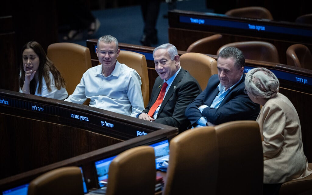 Prime Minister Benjamin Netanyahu and ministers attend a plenum debate at the Knesset in Jerusalem, May 28, 2025. (Yonatan Sindel/Flash90)