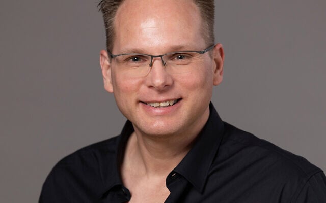 Prof. Guy Hochman is a behavioral scientist and head of the MA program in Behavioral Economics at Reichman University - Photo credit Gilad Kavalerchik Prof. Guy Hochman is a behavioral scientist and head of the MA program in Behavioral Economics at Reichman University - Photo credit Gilad Kavalerchik