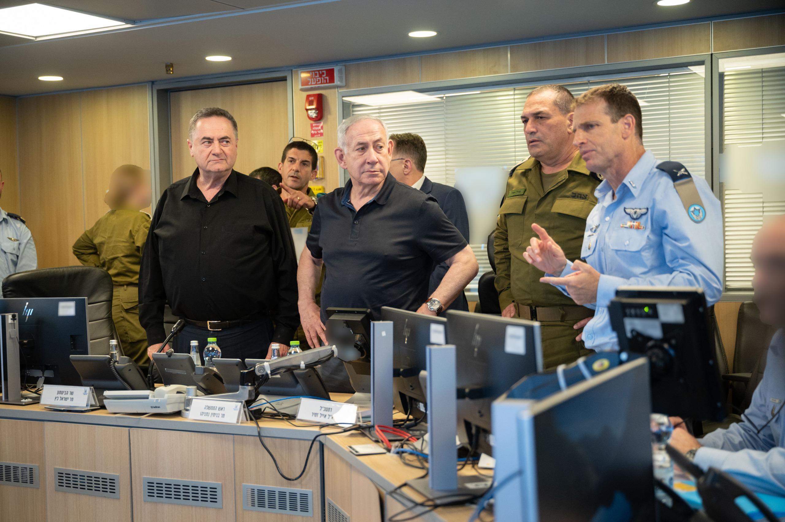 Netanyahu, Katz and Zamir huddle at Israeli Air Force underground command center during strikes on Houthis | The Times of Israel Netanyahu, Katz and Zamir huddle at Israeli Air Force underground command center during strikes on Houthis | The Times of Israel