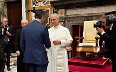 David Michaels, director of UN and Intercommunal Affairs at B'nai B'rith International, meets Pope Leo XIV at a special audience for religious leaders in the Vatican on May 19, 2025. (Courtesy)