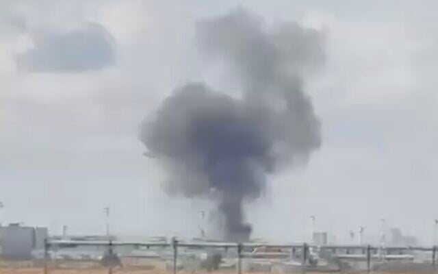 Smoke in the area of Ben Gurion Airport after a ballistic missile was fired at Israel from Yemen on May 4, 2025 (Screen grab from social media used in accordance with Clause 27a of the Copyright Law) Smoke in the area of Ben Gurion Airport after a ballistic missile was fired at Israel from Yemen on May 4, 2025 (Screen grab from social media used in accordance with Clause 27a of the Copyright Law)