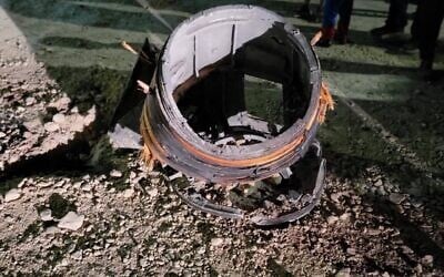 A large chunk of debris from an intercepted Houthi ballistic missile lands in the West Bank settlement of Alon Shvut, May 15, 2025. (X, used in accordance of clause 27a of the copyright law)