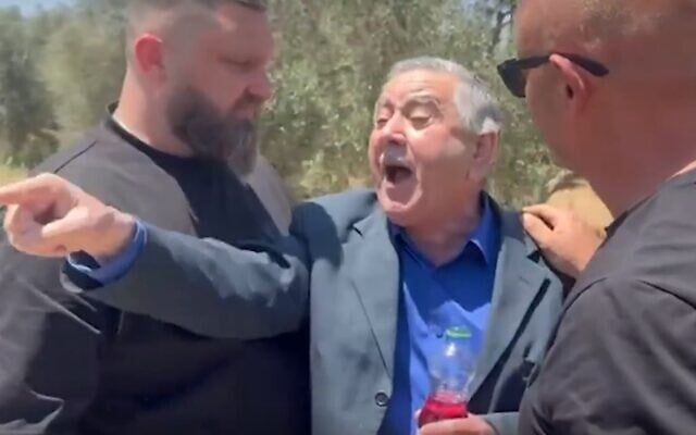 Rahat mayor Talal Alkernawi shouts at National Security Itamar Ben Gvir during a police operation in the city, accusing him of endangering municipal workers' lives after explosive is found in the city hall on May 7, 2025. (Screenshot/Ynet) Rahat mayor Talal Alkernawi shouts at National Security Itamar Ben Gvir during a police operation in the city, accusing him of endangering municipal workers' lives after explosive is found in the city hall on May 7, 2025. (Screenshot/Ynet)