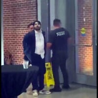 The suspect in the shooting of two Israeli Embassy staffers at the Capital Jewish Museum, Elias Rodriguez, shouts 'Free Palestine' as he is arrested, May 21, 2025. (Screenshot: X; used in accordance with Clause 27a of the Copyright Law)