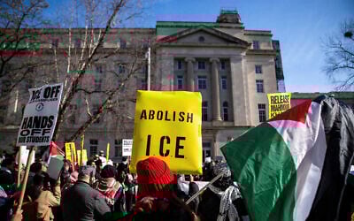 Demonstrators gather for a hearing on the detention of Palestinian activist and Columbia University graduate student Mahmoud Khalil outside the Federal Courthouse in Newark, New Jersey, March 28, 2025. (Eduardo Munoz/Reuters)