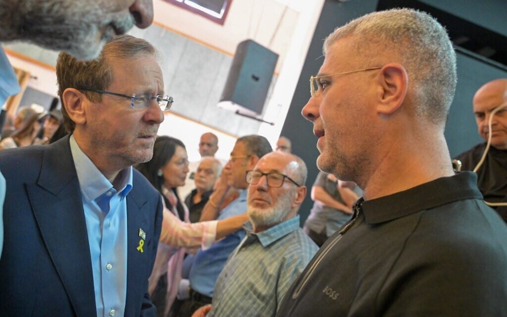 Herzog visit ‘warms our hearts,’ say Tamra residents mourning 4 killed in Iran strike