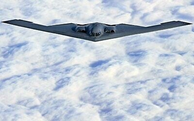 Illustrative: A B-2 Stealth Bomber flies somewhere over the state of Missouri, October 30, 2002. (TIM SLOAN / AFP)