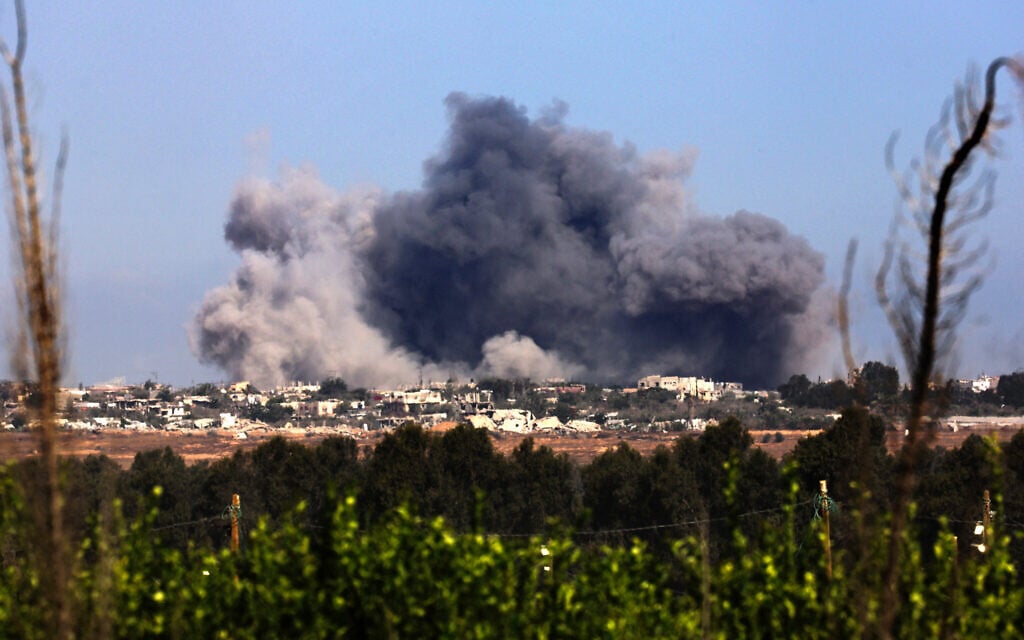 This picture, taken from the Israeli border with the Gaza Strip, shows smoke billowing during an Israeli strike on June 5, 2025. (Jack GUEZ / AFP)