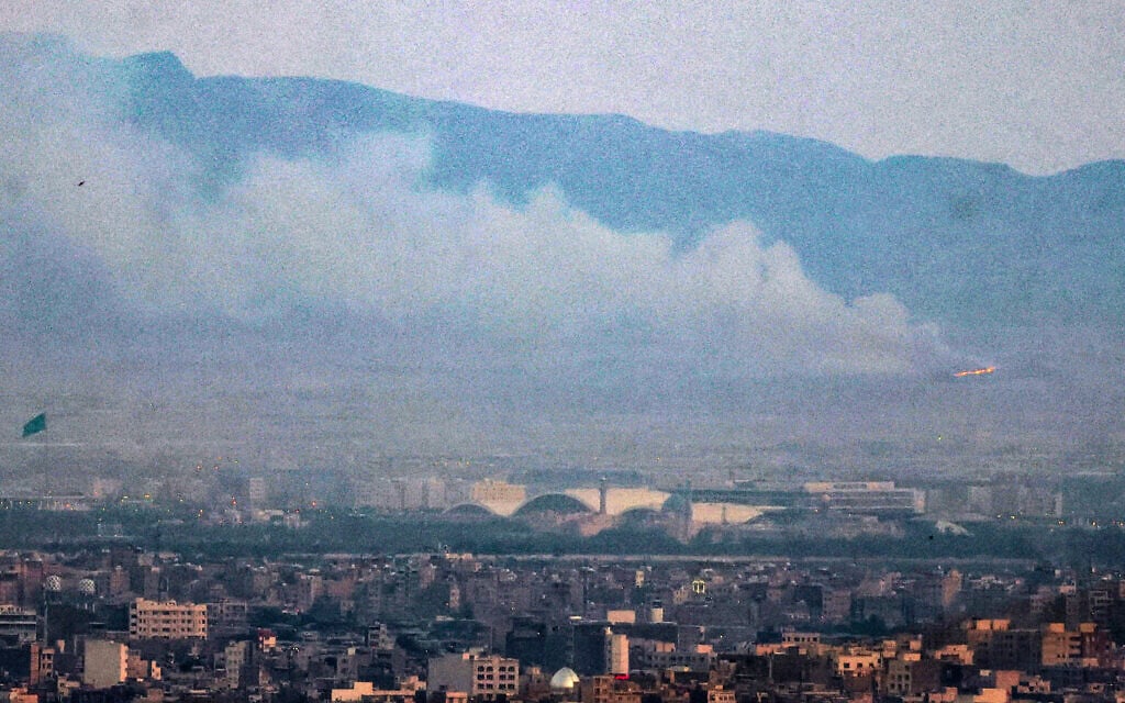 US lawmakers offer sweeping support for Israeli strikes on Iran, though some critical